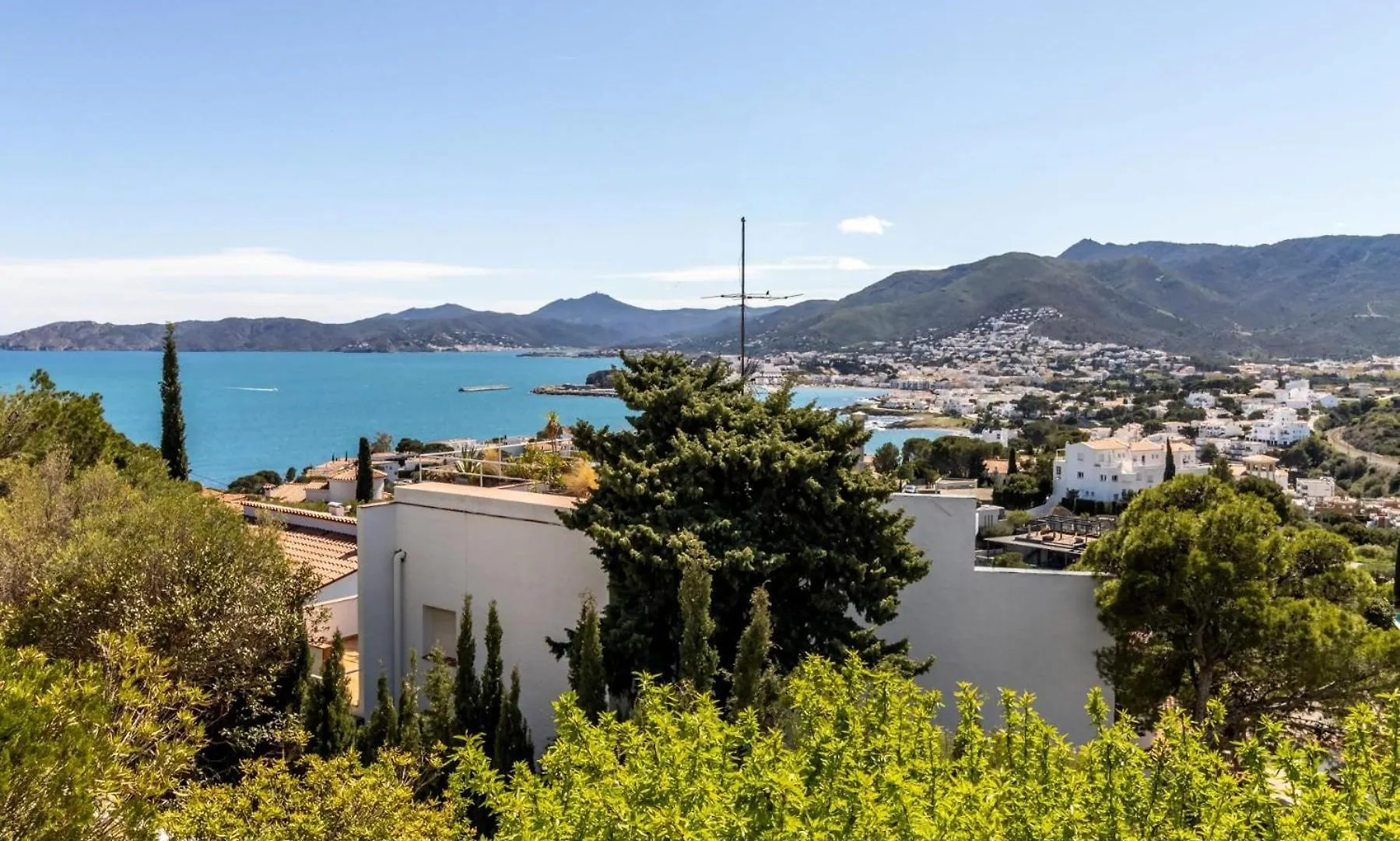 Grifeu 11 Apartamento Con Terraza Y Vista Al Mar Llanca 0*,  Spain