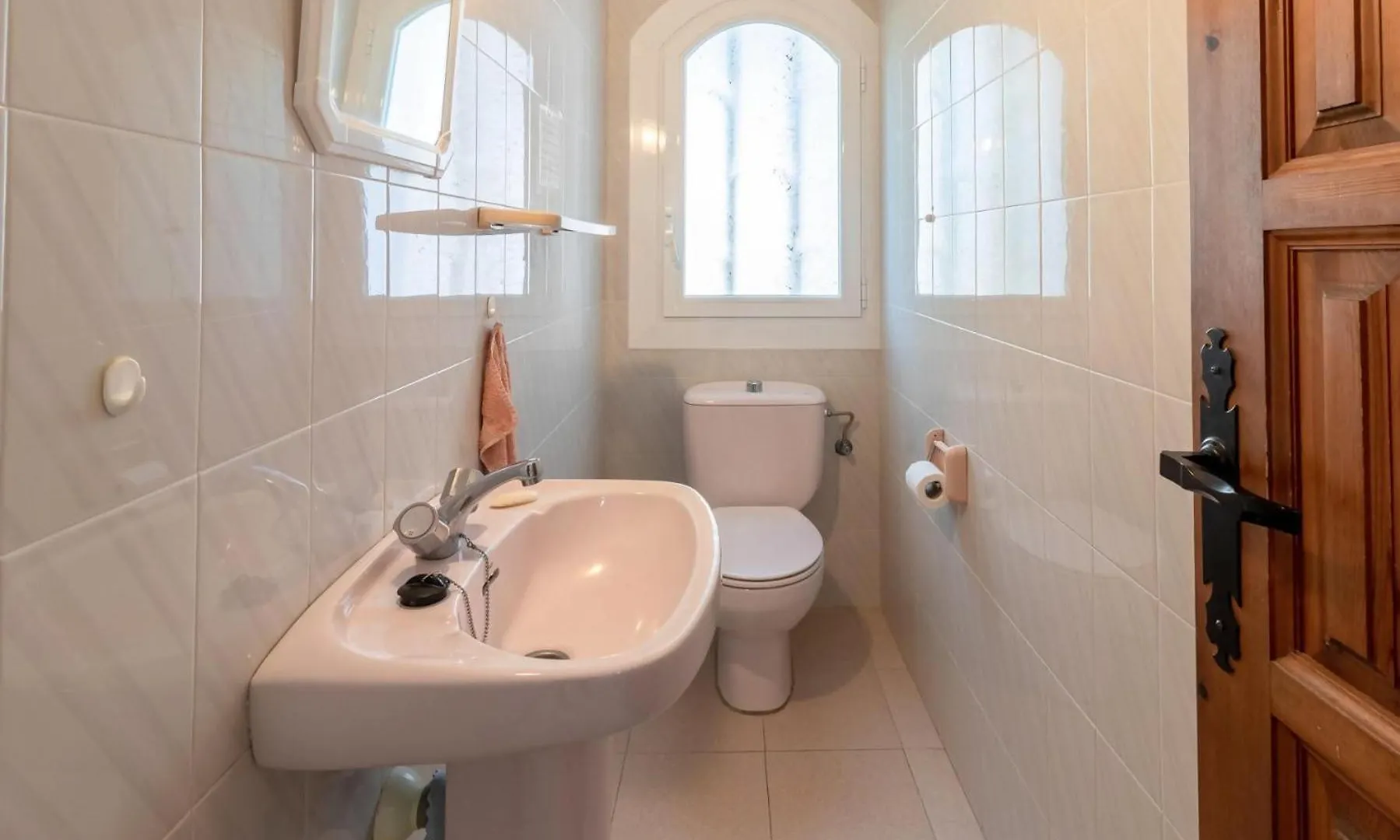 Grifeu 11 Apartamento Con Terraza Y Vista Al Mar Llanca Spain